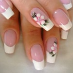 unhas para noivas com flores