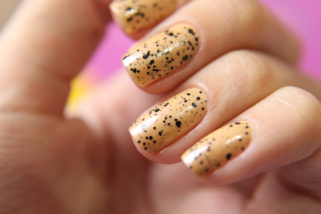 Esmalte com Efeito Speckled1