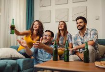 Como conjugar amizades e namoro amigos