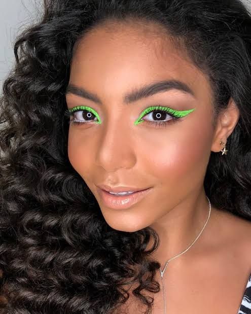 Delineado bold colorido5 Delineado bold colorido5