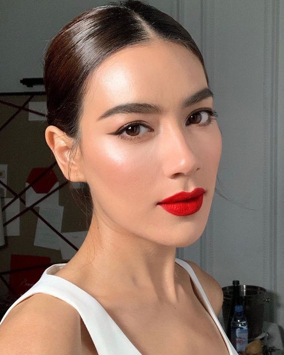 Lábios fortes Lábios fortes